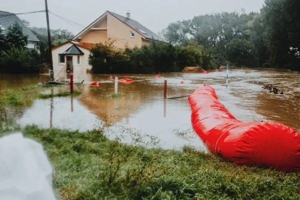 Ostrzeżenie hydrologiczne dla Małopolski – możliwe gwałtowne wzrosty stanów wód
