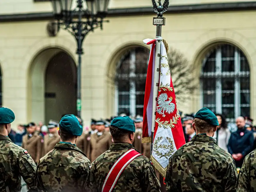 Nabór do Dobrowolnej Służby Wojskowej 2026 – atrakcyjne warunki i rozwój