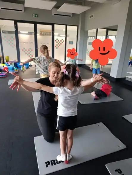 Gimnastyka korekcyjna dla dzieci w Wadowicach – ruszają zapisy na zajęcia