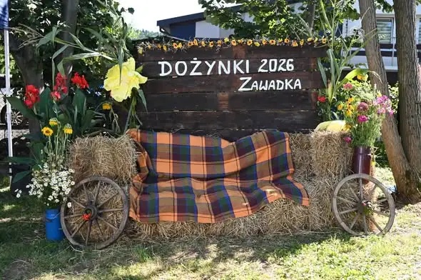 Dożynki w Zawadce i Stroniu: podziękowania za plony i wspólne świętowanie