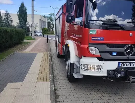 Strażacy z OSP Andrychów usuwali plamę substancji ropopochodnej na ul. Garncarskiej