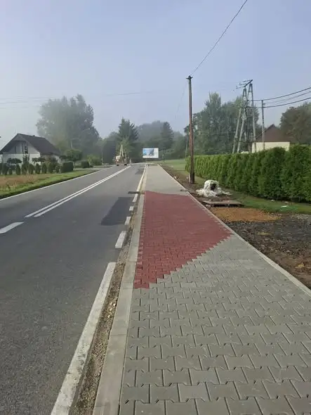 Nowe Dworach: drugi odbiór prac na drodze powiatowej 1768K