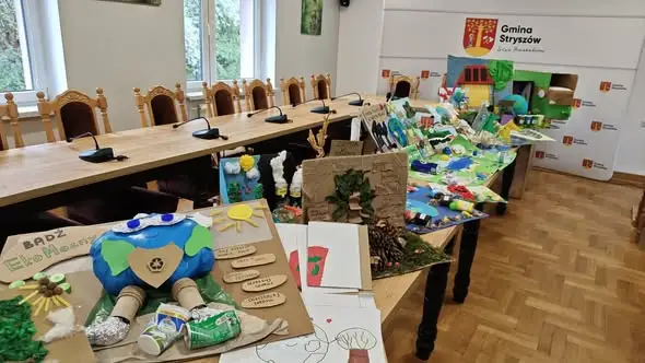 Gmina Stryszów rozstrzygnęła konkurs plastyczny „Bądź EkoMocny!”. Laureaci pojechali do „Bramy w Gorce”