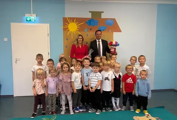 Wójt Gminy Stryszów odwiedził przedszkole z okazji Dnia Edukacji Narodowej