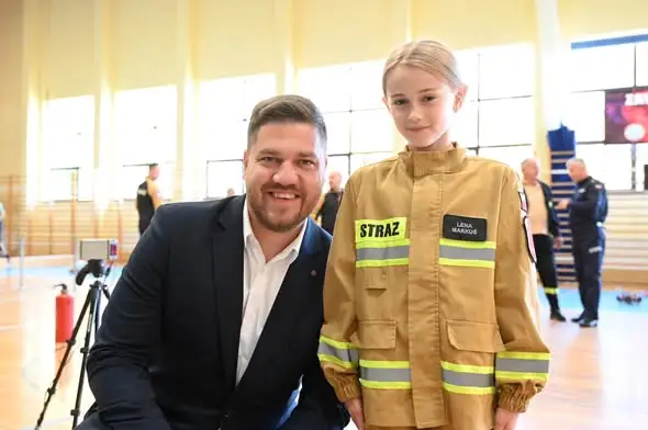 Młodzieżowe zawody pożarnicze w Przytkowicach – VIII edycja w hali Zespołu Szkół nr 3