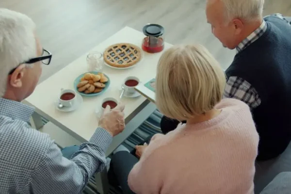 Dzień Seniora w Świnnej Porębie – wspólne świętowanie i kabaret