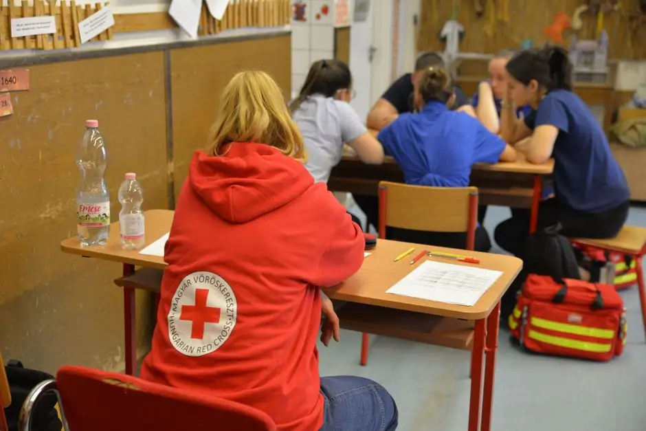 Bezpłatne warsztaty PCK w gminie Tomice – ucz się, jak przetrwać kryzys